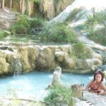 Le_terme_di_Bagni_San_Filippo_,in_Val_d_Orcia_-_panoramio